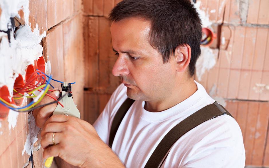 électricien de maintenance Paris 9